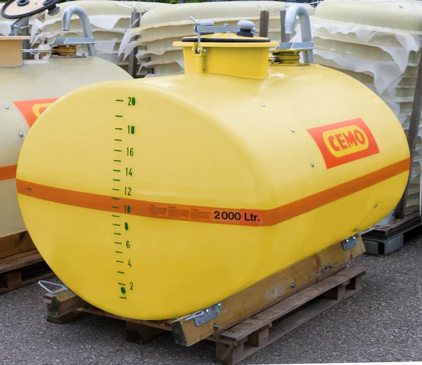 Ovalni spremnik 2000 l, kratki osnovni model - Image 2